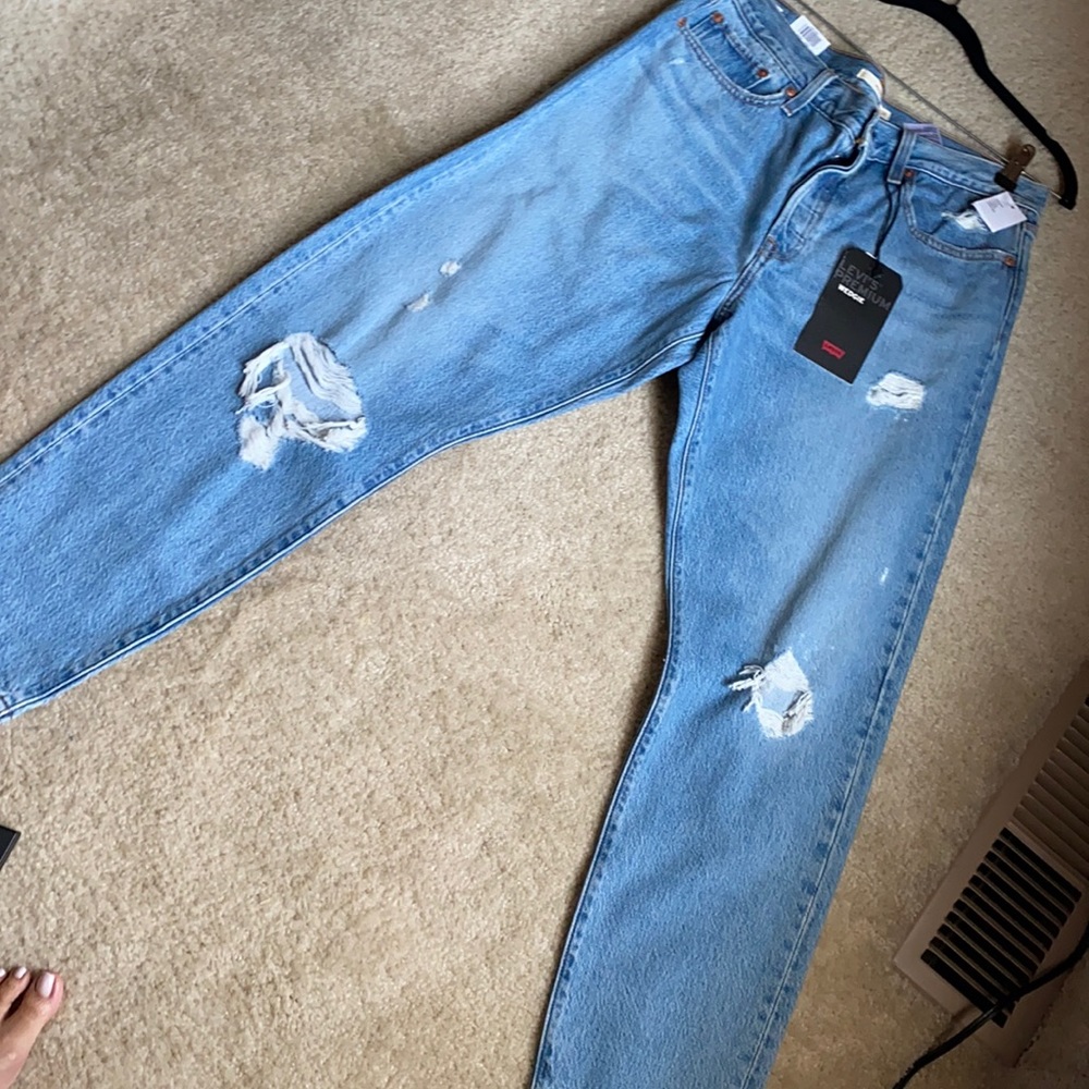 LEVI’s TIMELESS DENIM! Brand NEW! NEVER WORN